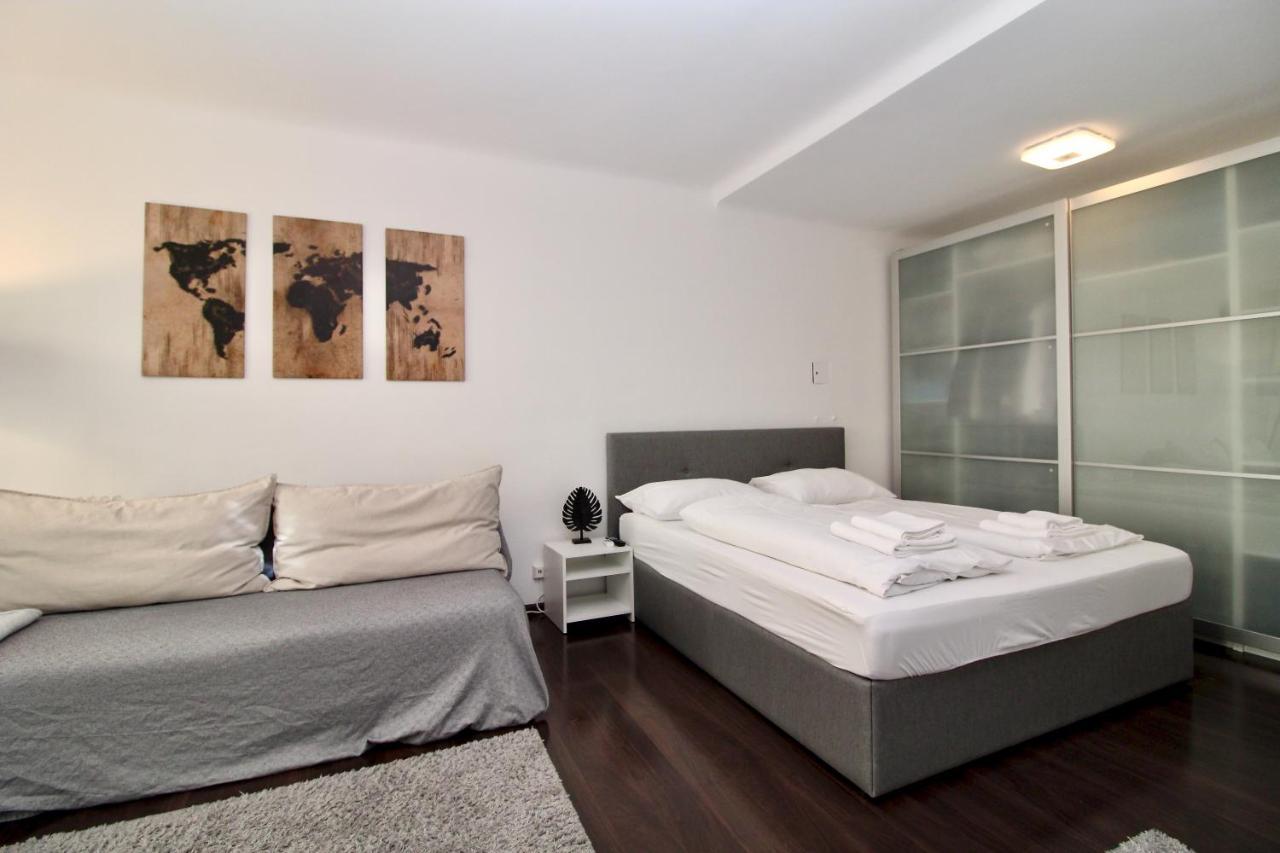 Balcony Apartment - Next To Opera Vienna Luaran gambar